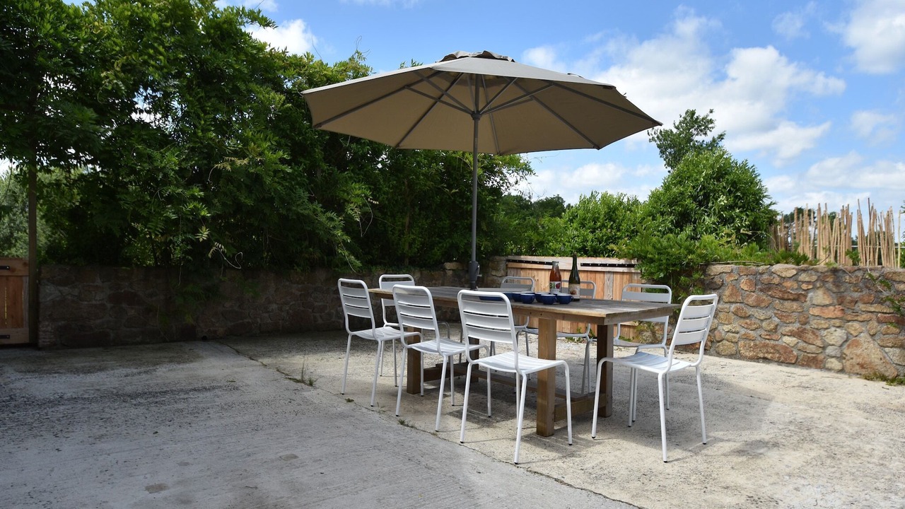 Photo of Patio Balcony in Baguer-Morvan