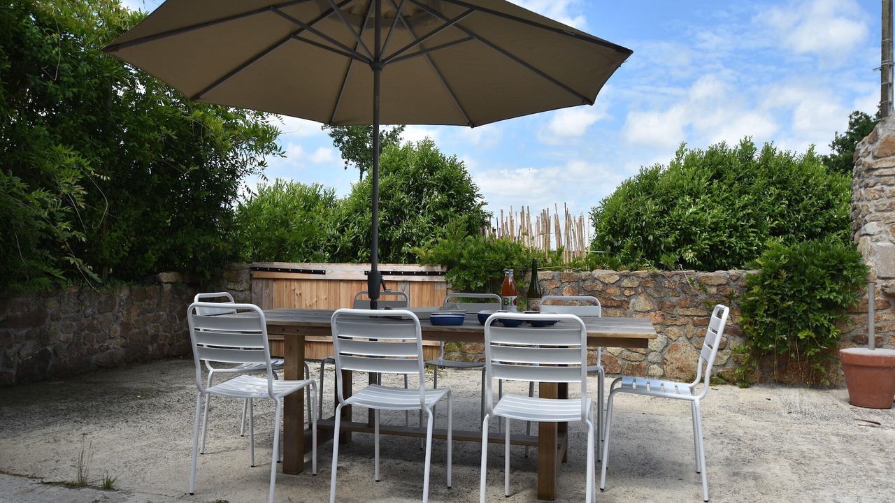 Photo of Patio Balcony in Baguer-Morvan