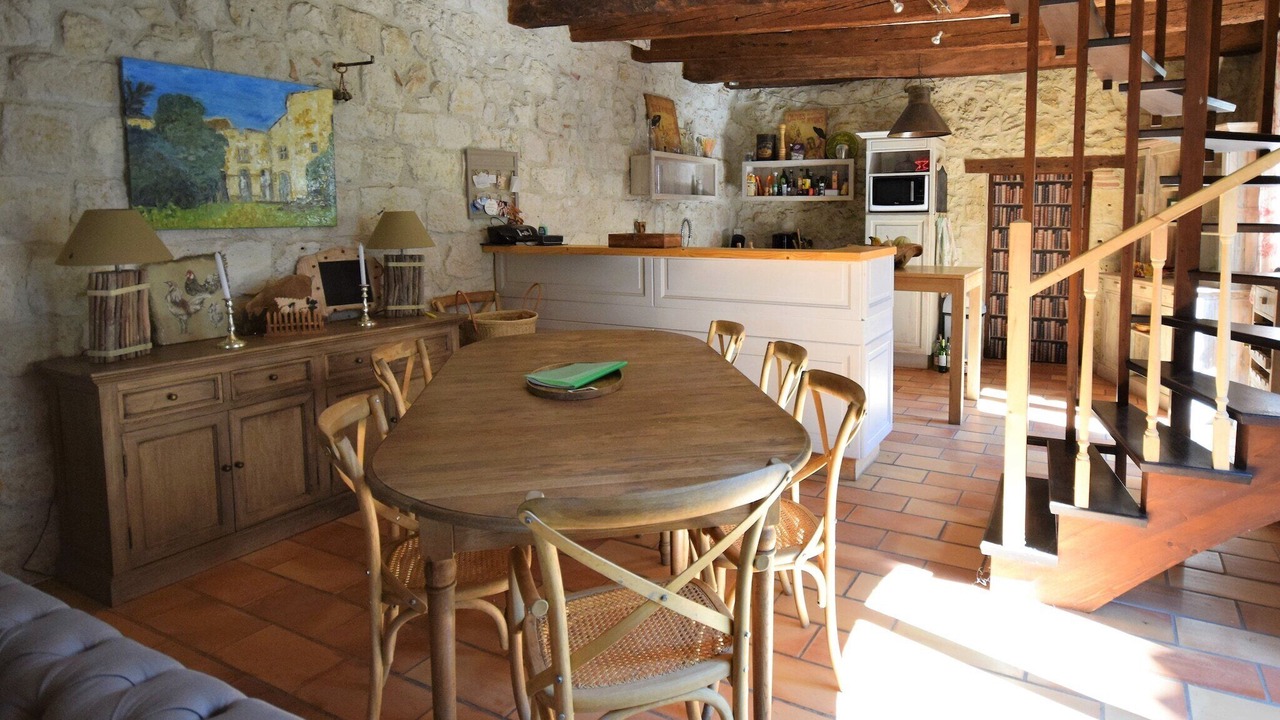 Photo of Livingroom in Bon-Encontre