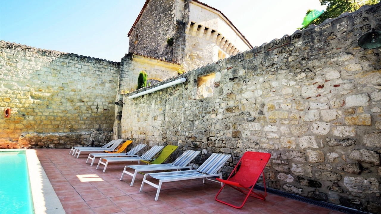 Photo of Outdoor in Bon-Encontre