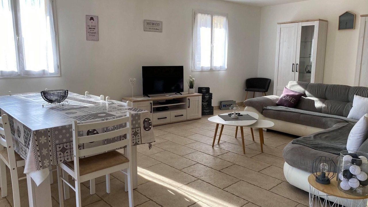 Photo of Livingroom in Saint-Laurent-de-Carnols