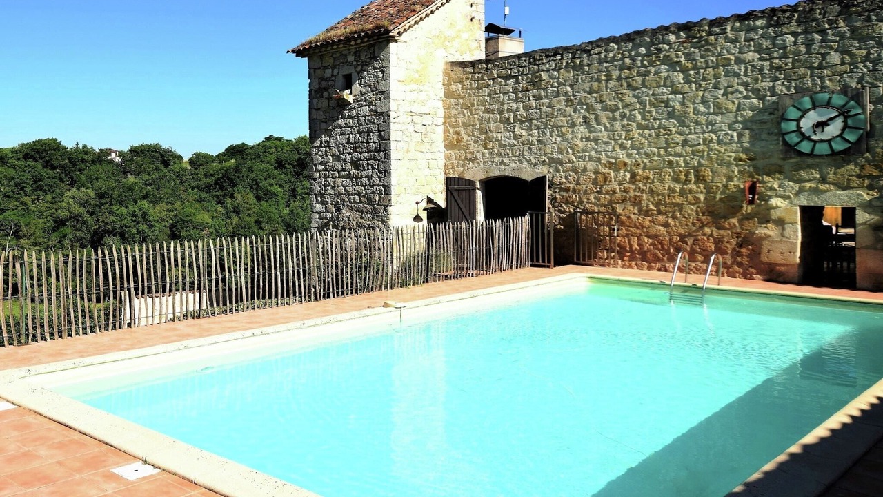 Photo of Outdoor in Bon-Encontre