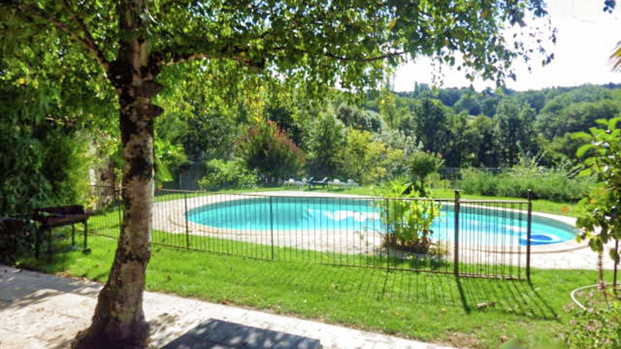 Photo of Outdoor in Grives
