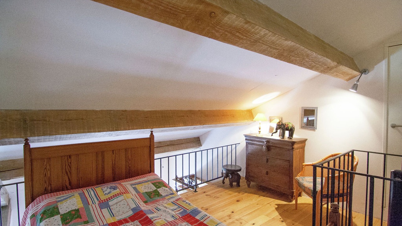 Photo of Others in Roussines