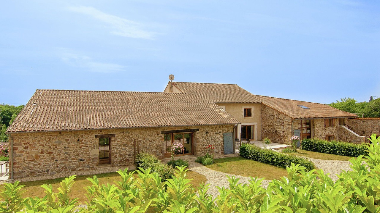 Photo of Outdoor in Roussines