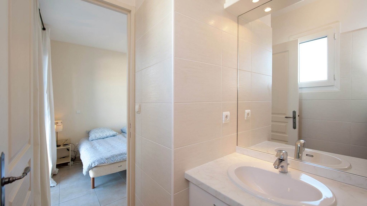 Photo of Bathroom in Aigues-Mortes