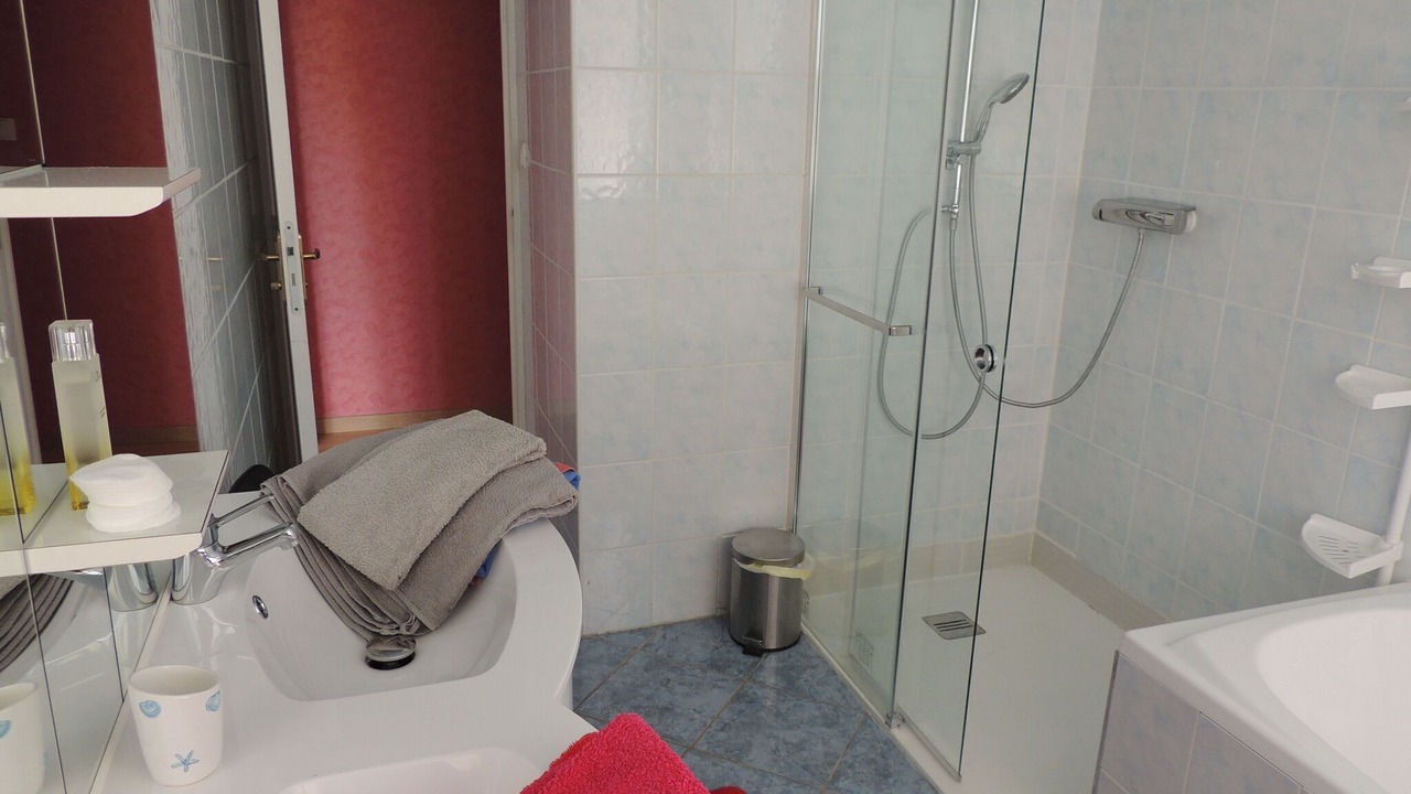 Photo of Bathroom in Nailloux