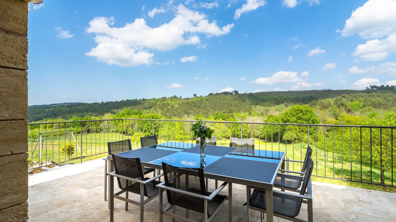 Photo of Patio Balcony in Mazeyrolles