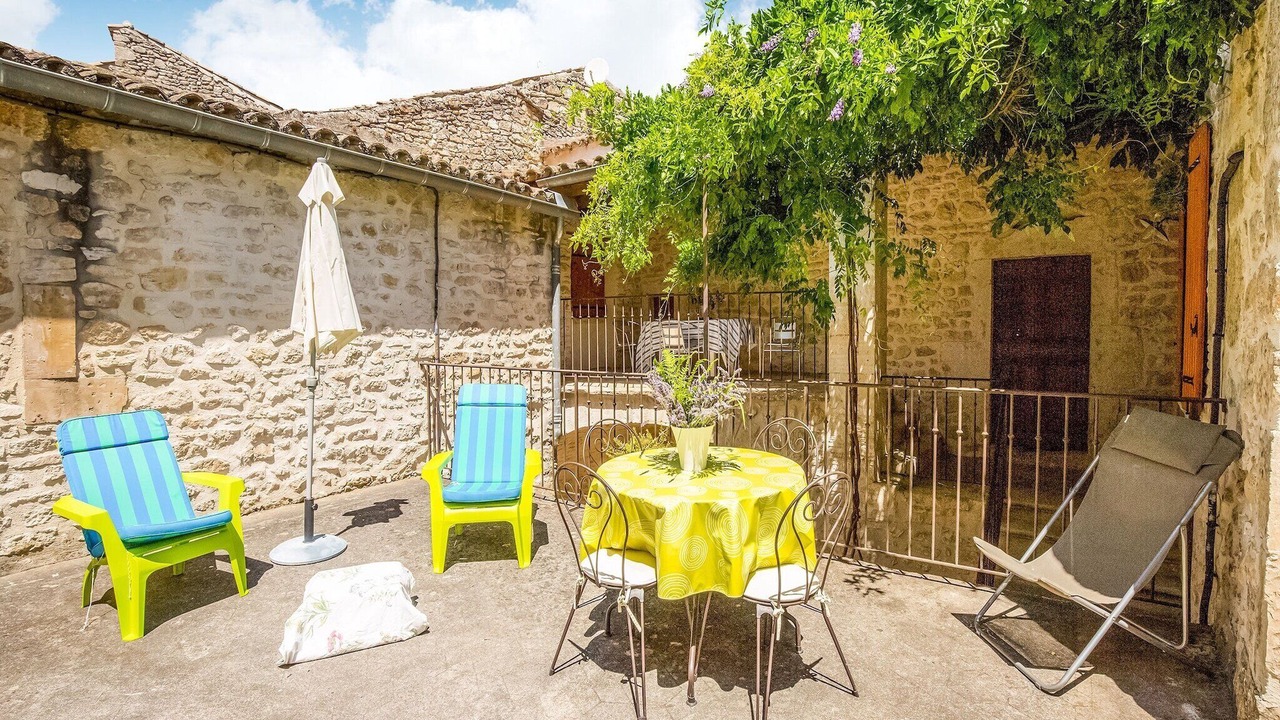 Photo of Patio Balcony in Montclus
