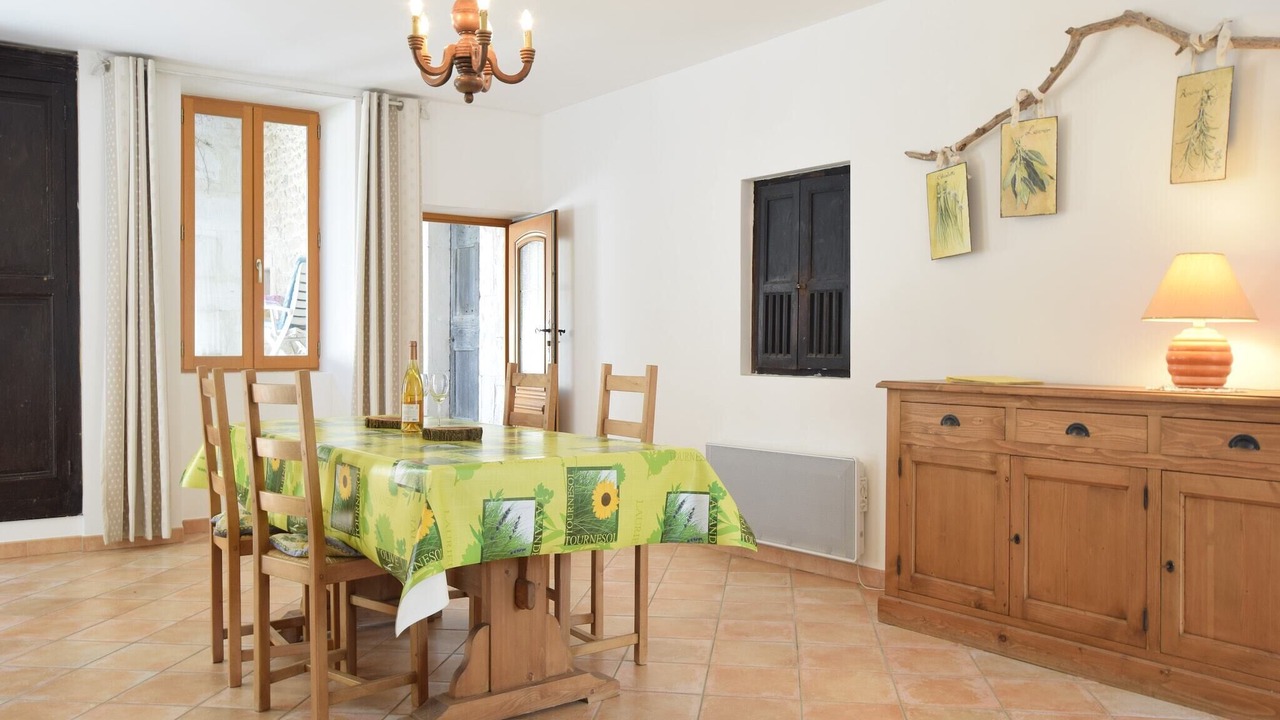 Photo of Livingroom in Montclus