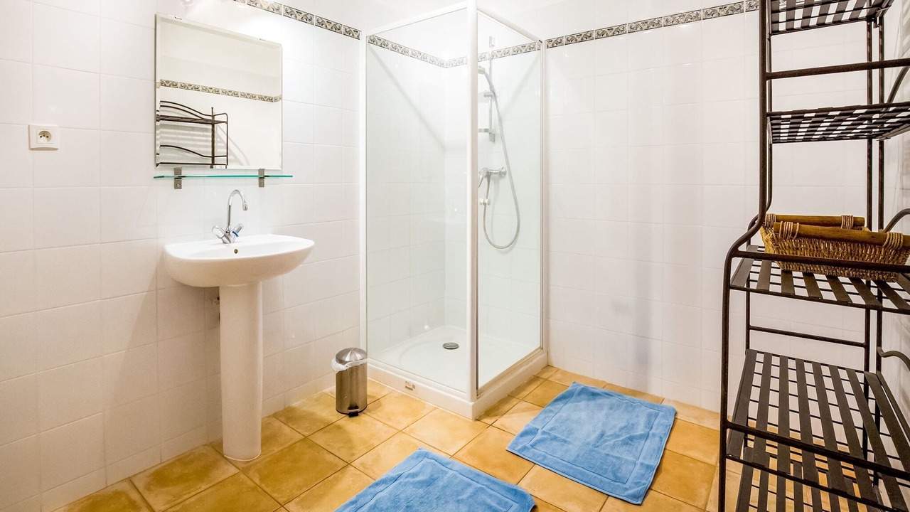 Photo of Bathroom in Montclus