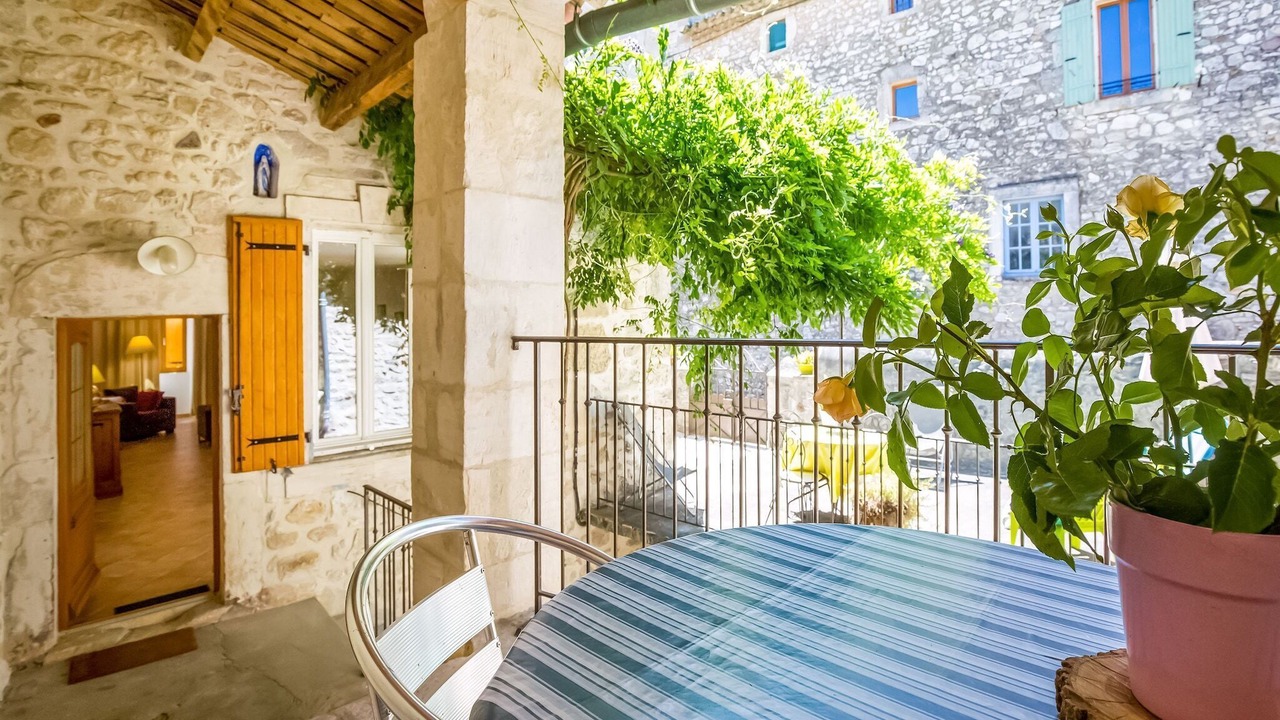 Photo of Patio Balcony in Montclus