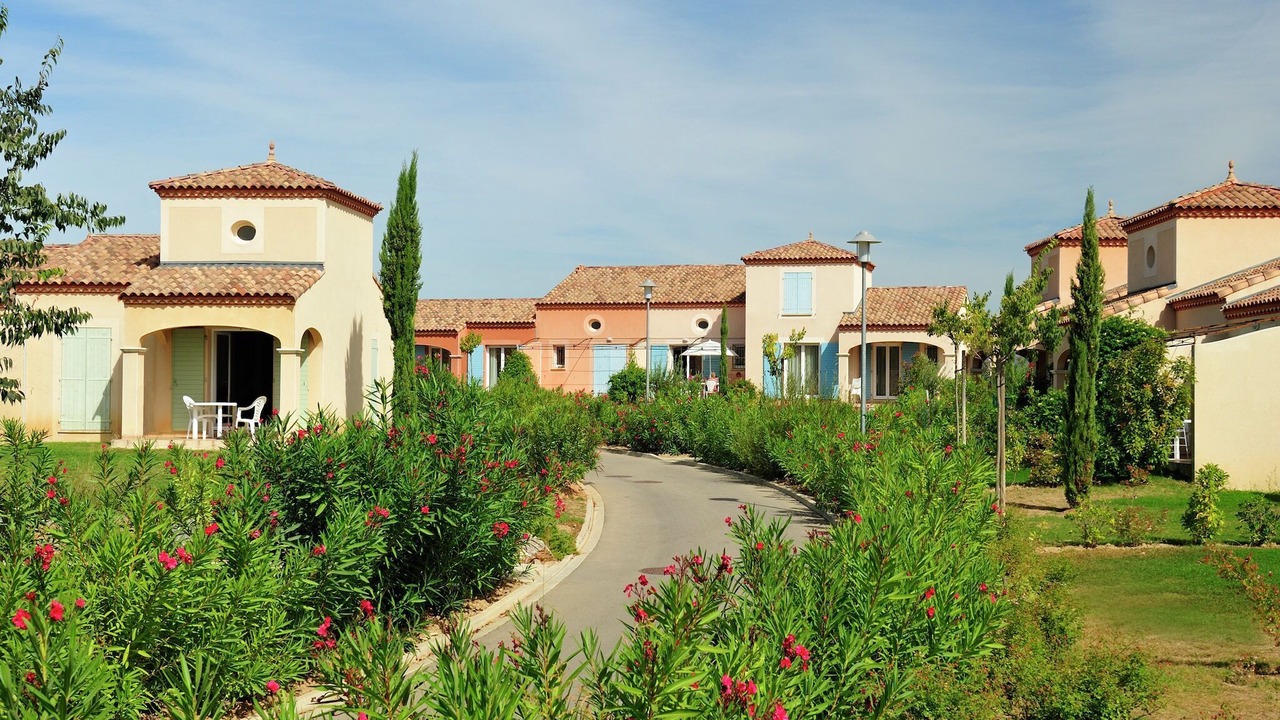 Photo of Others in Homps