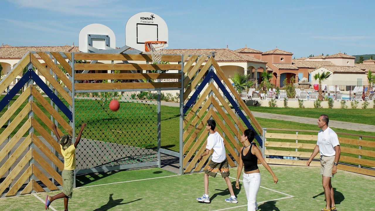 Photo of Others in Homps