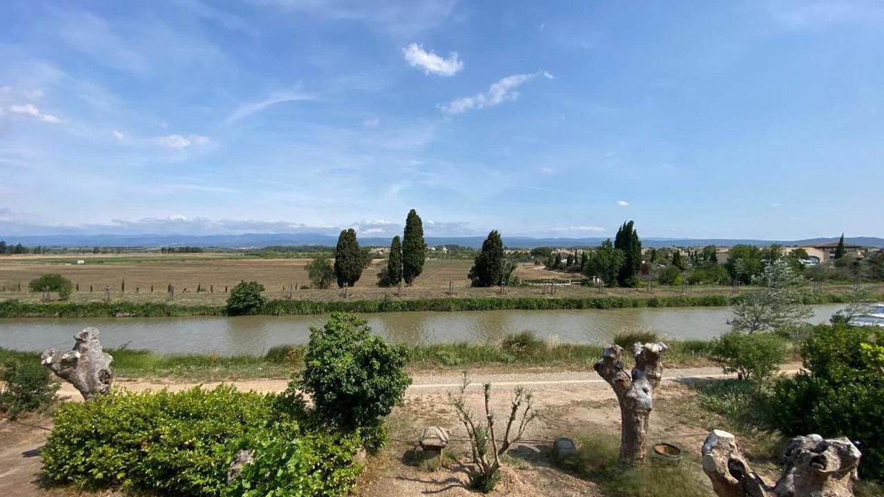 Photo of Others in Homps