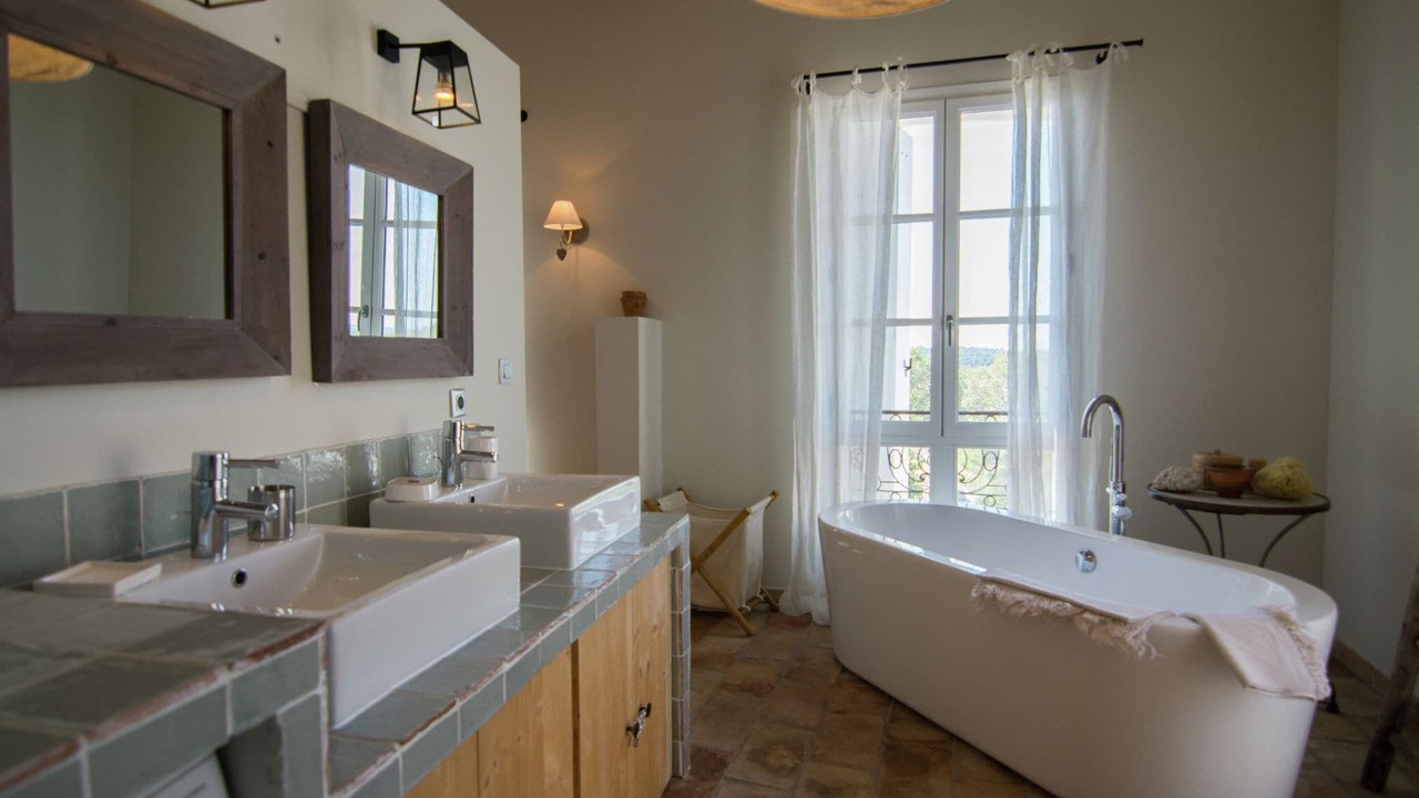 Photo of Bathroom in Campagnan