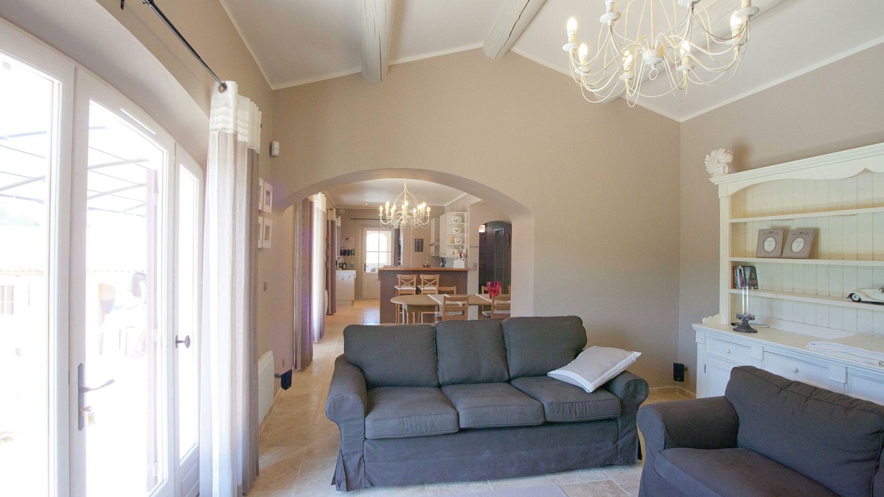 Photo of Livingroom in Apt