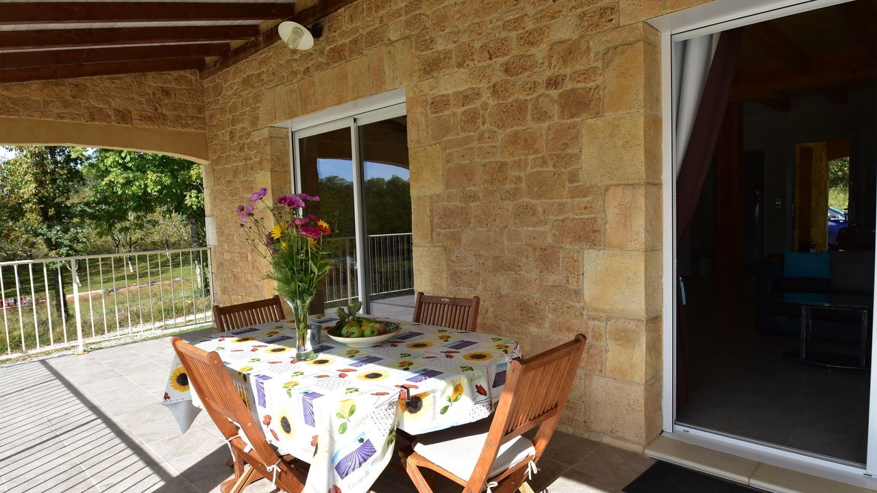 Photo of Patio Balcony in Montclera