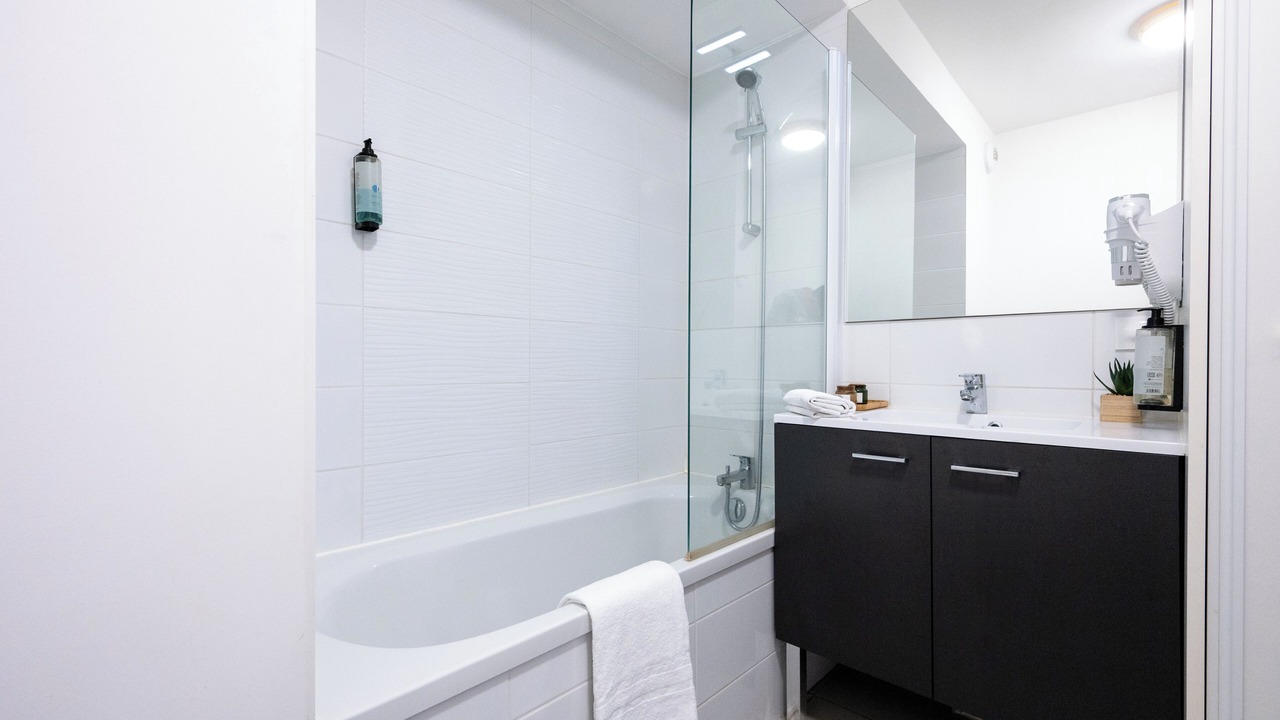 Photo of Bathroom in La Fuye-Velpeau