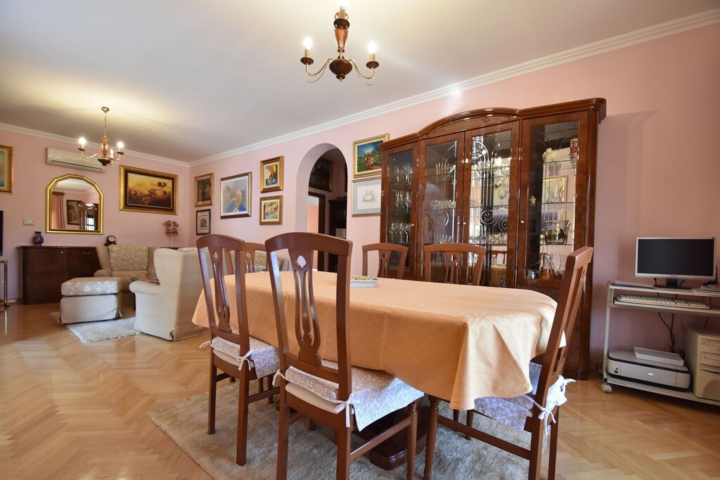 Photo of Livingroom in Rozat
