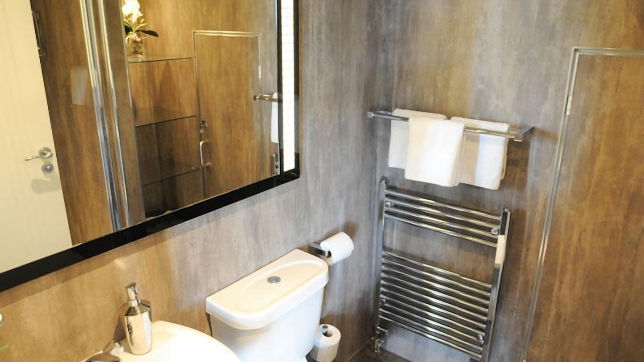 Photo of Bathroom in Tillicoultry