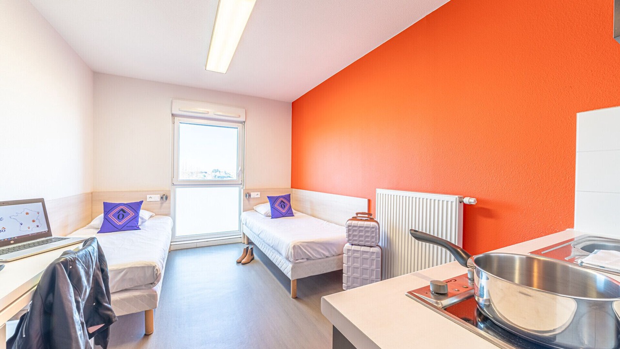 Photo of Bedroom in Bonnefoy-Roseraie-Gramont
