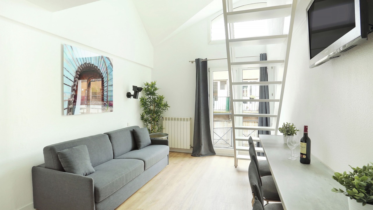 Photo of Livingroom in Les Lilas