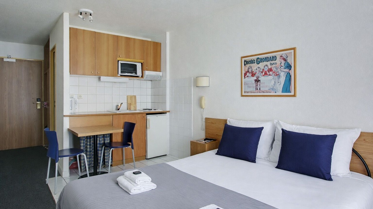 Photo of Bedroom in Les Lilas
