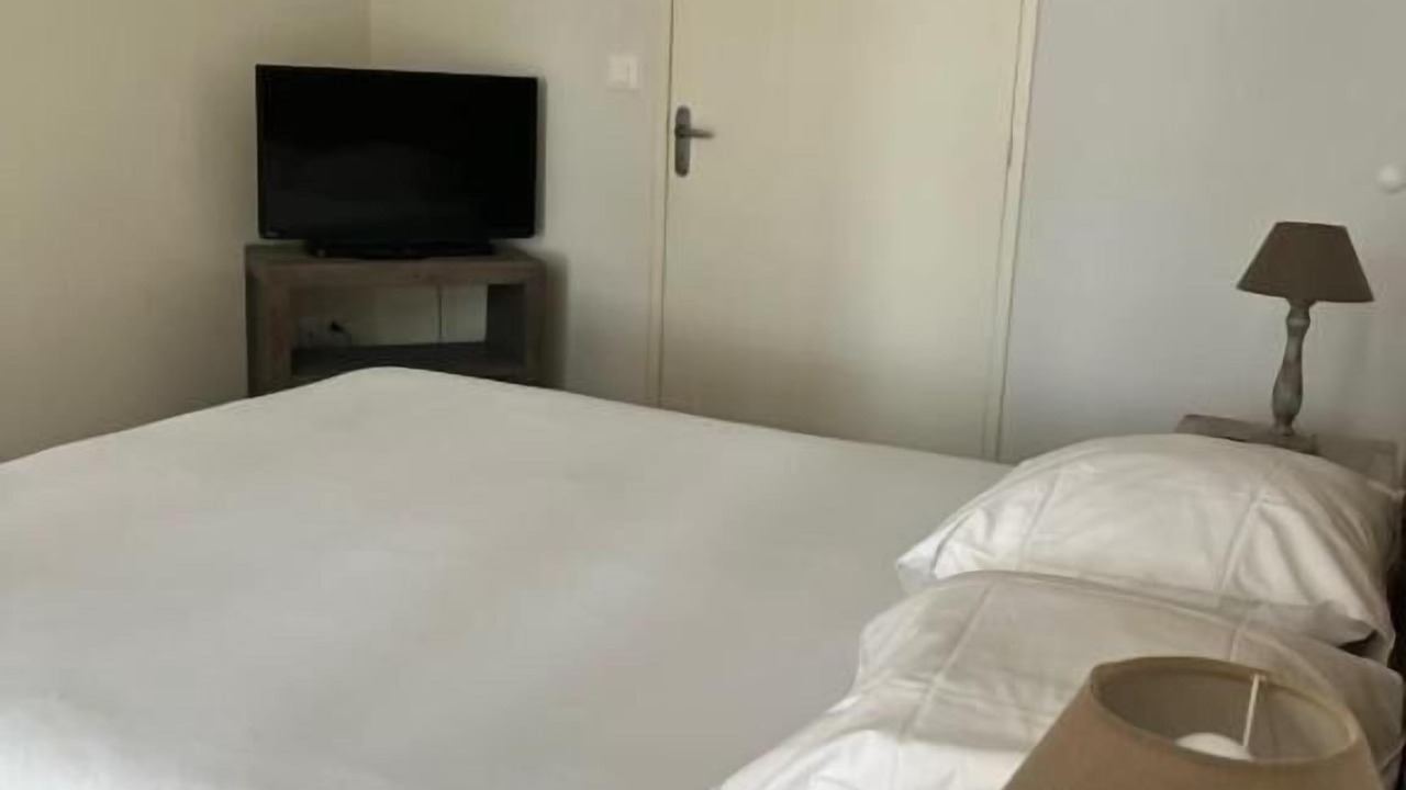 Photo of Bedroom in Nevers