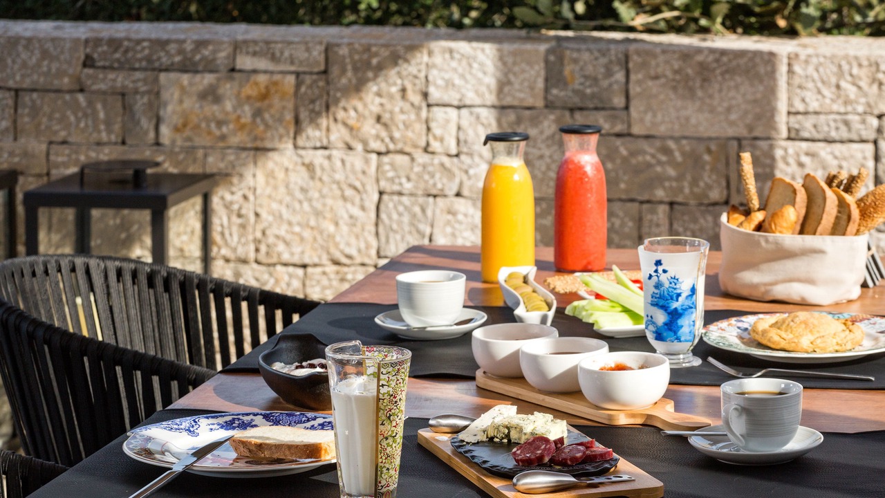 Photo of Others in Kavallos