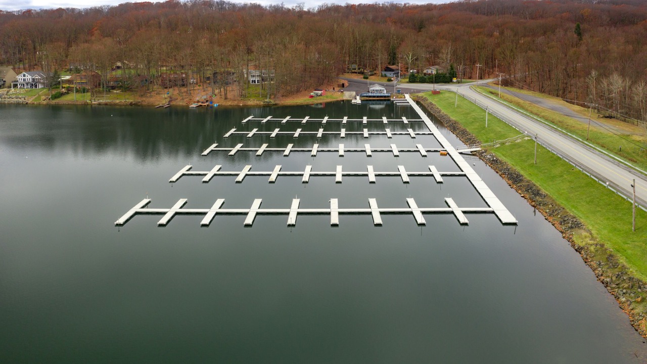 Photo of Others in Treasure Lake