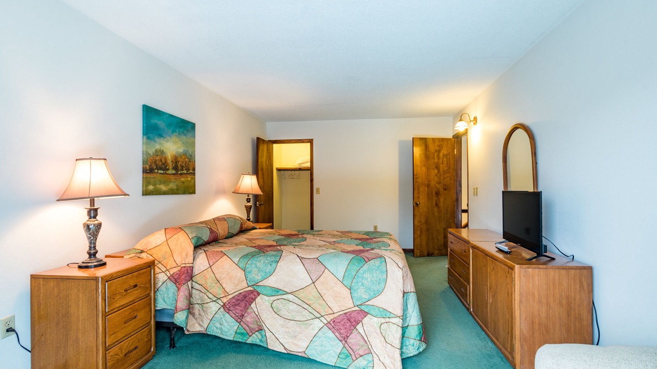 Photo of Bedroom in Treasure Lake