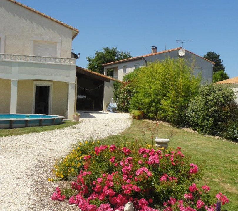 Photo of Buildings in Meschers-sur-Gironde