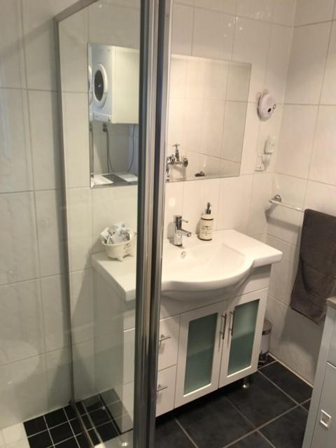 Photo of Bathroom in Broken Hill