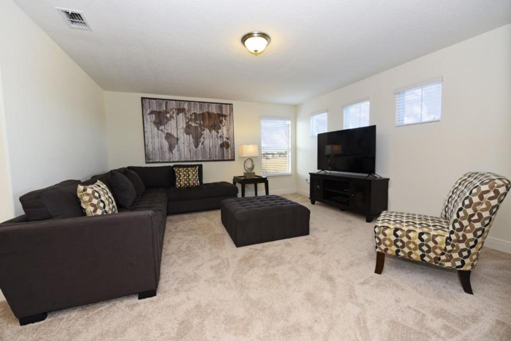 Photo of Livingroom in Davenport