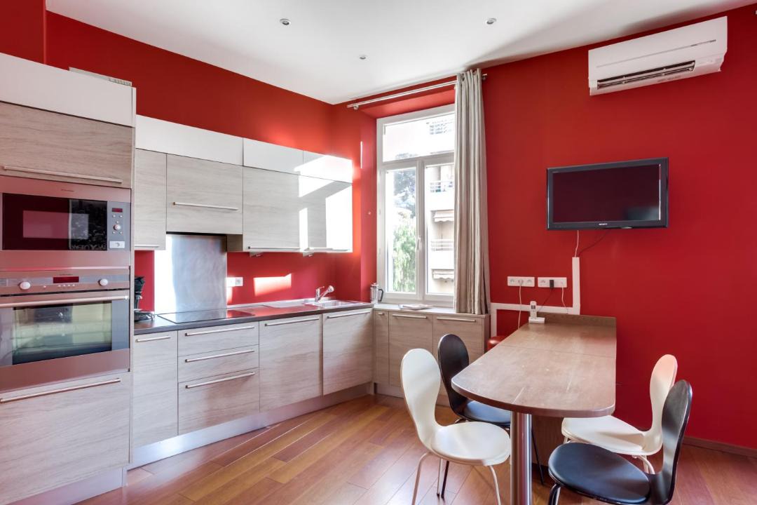 Photo of Livingroom in California - Pezou