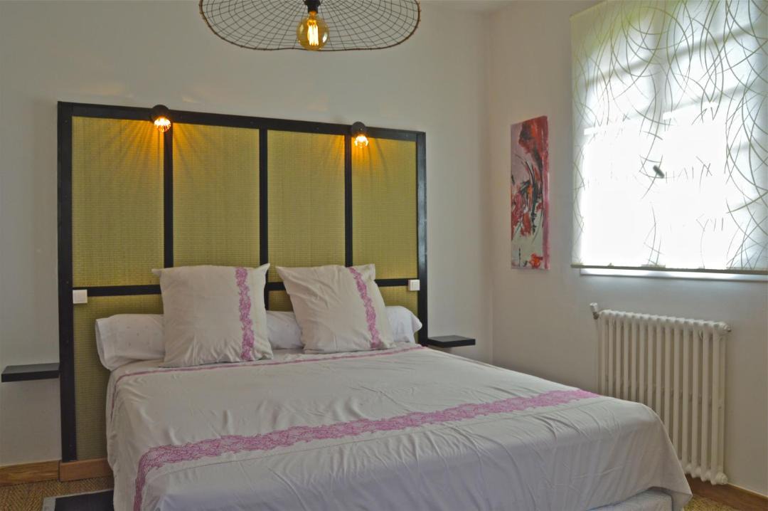 Photo of Others in Arnaud-Guilhem