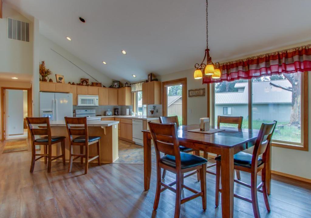 Photo of Kitchen in Overlook Park
