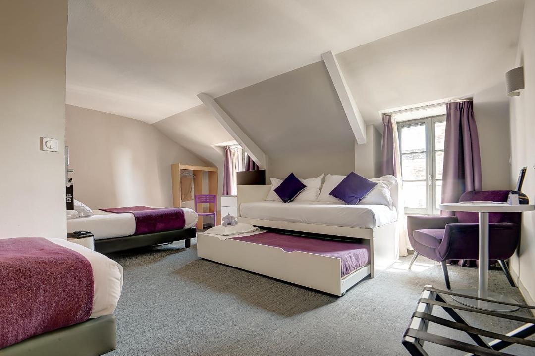Photo of Bedroom in Dinan