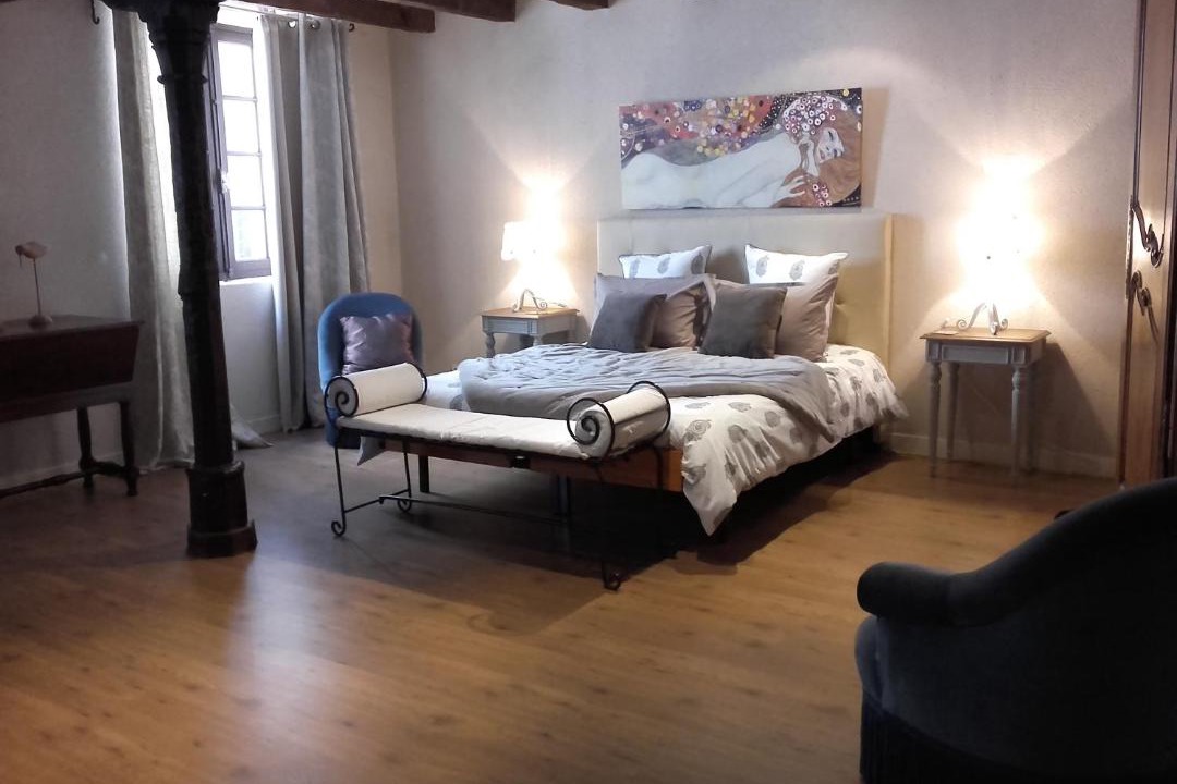 Photo of Bedroom in Chinon