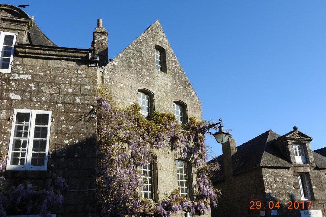 Photo of Others in Locronan