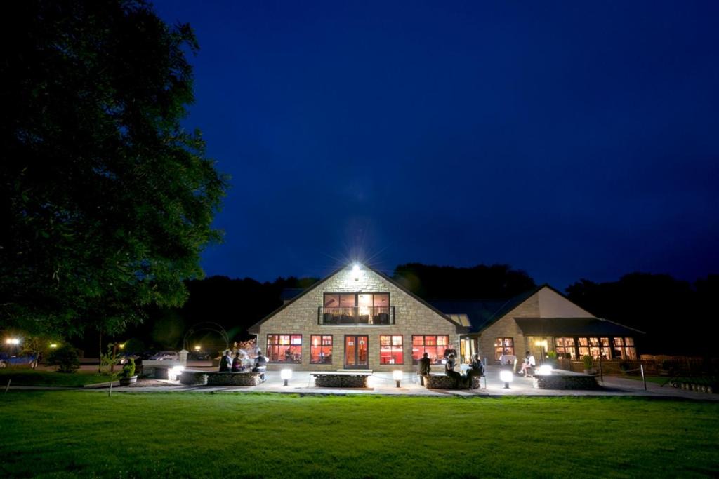 Photo of Buildings in Ashkirk
