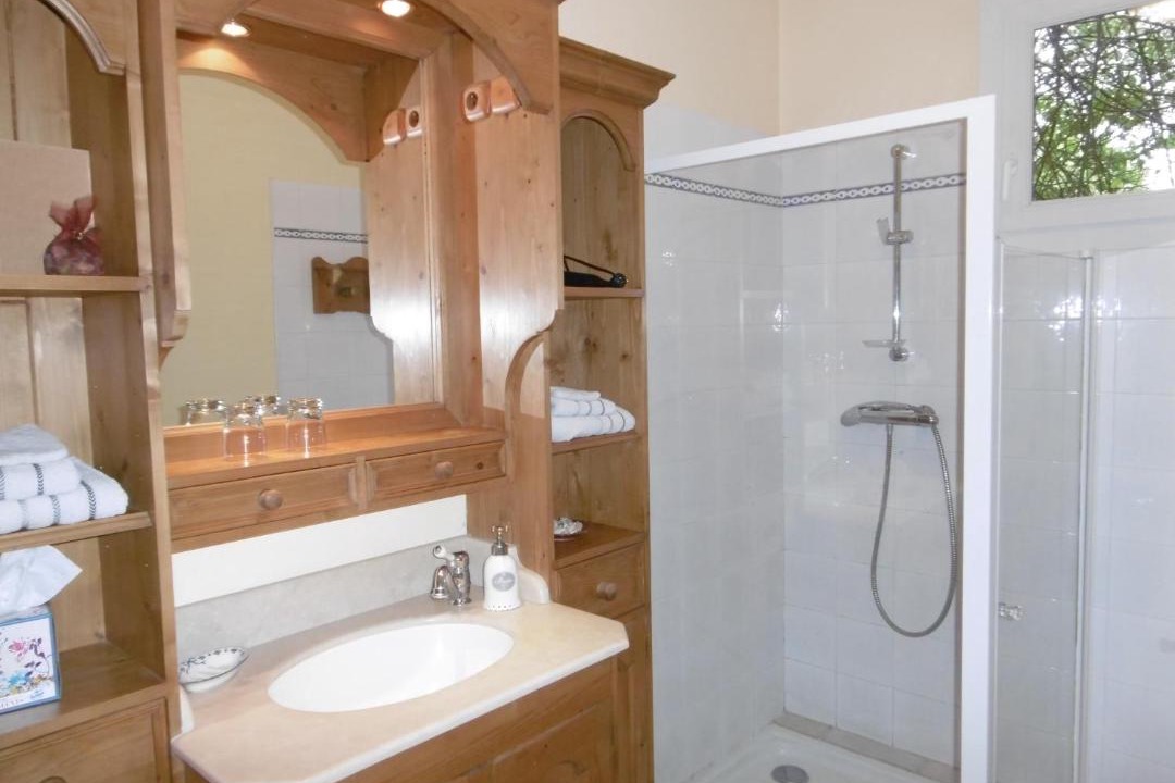 Photo of Bathroom in Kerien