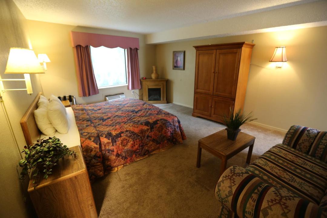 Photo of Bedroom in Eureka Springs