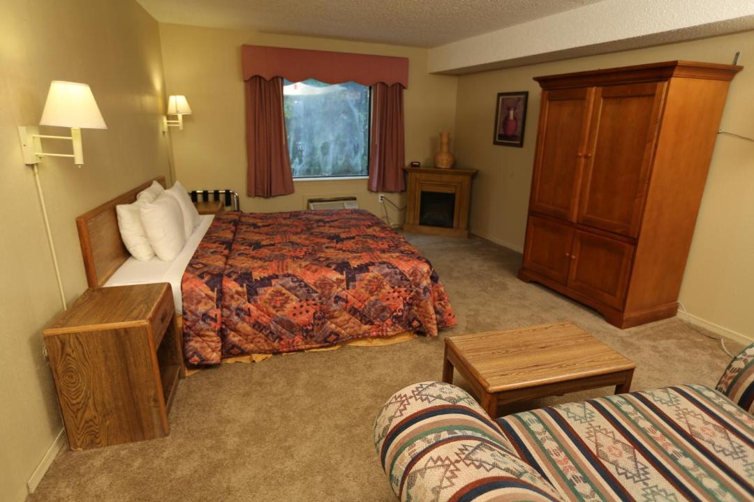 Photo of Bedroom in Eureka Springs