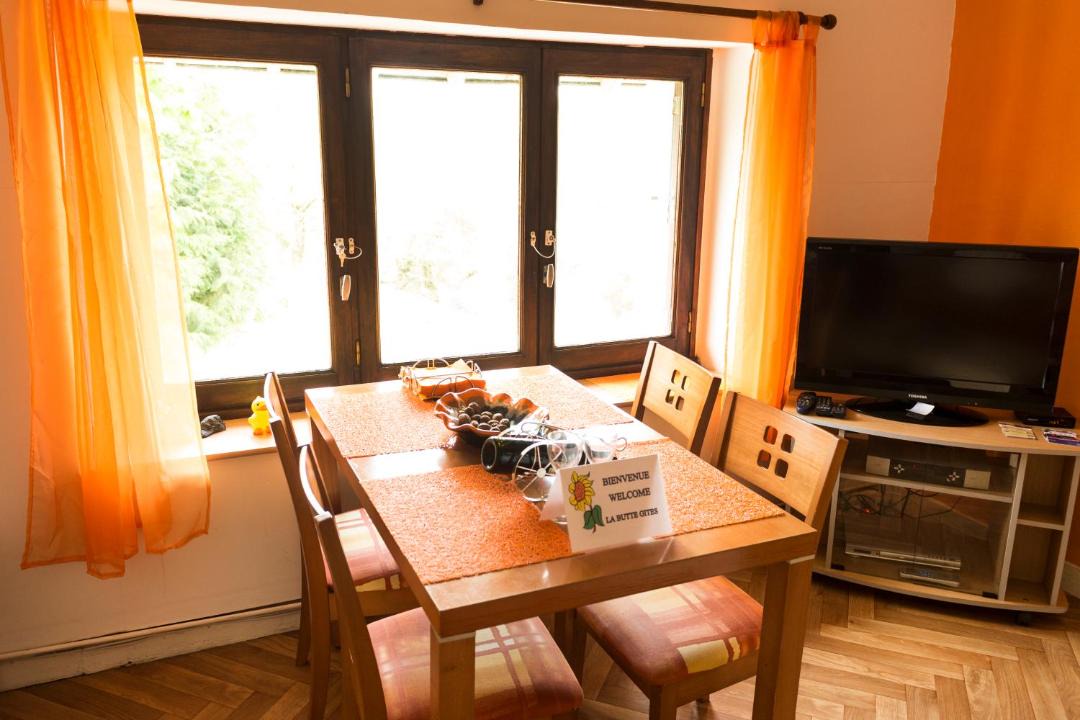 Photo of Others in Renaze