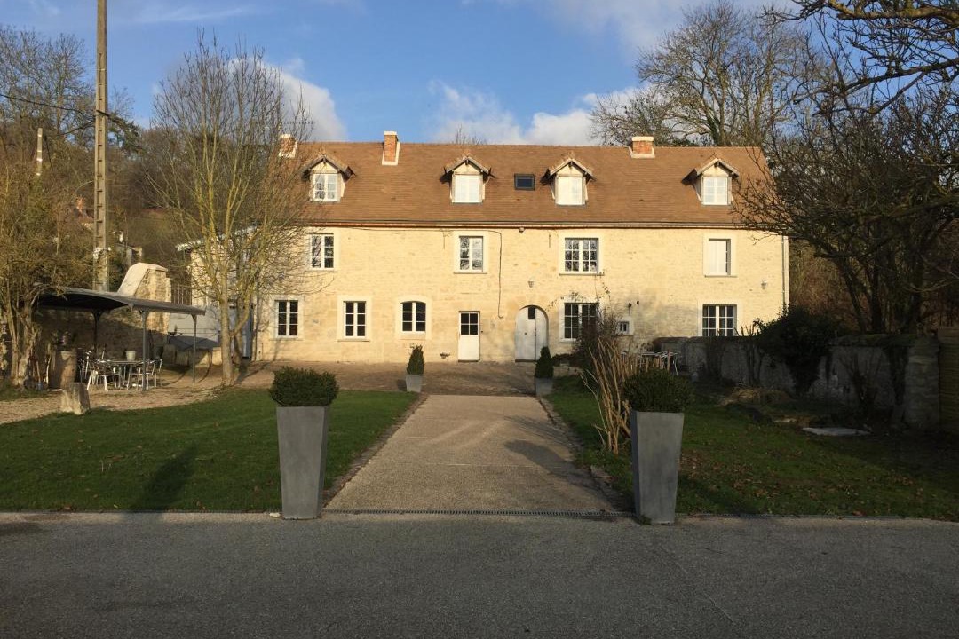 Photo of Others in Thiveral-Grignon