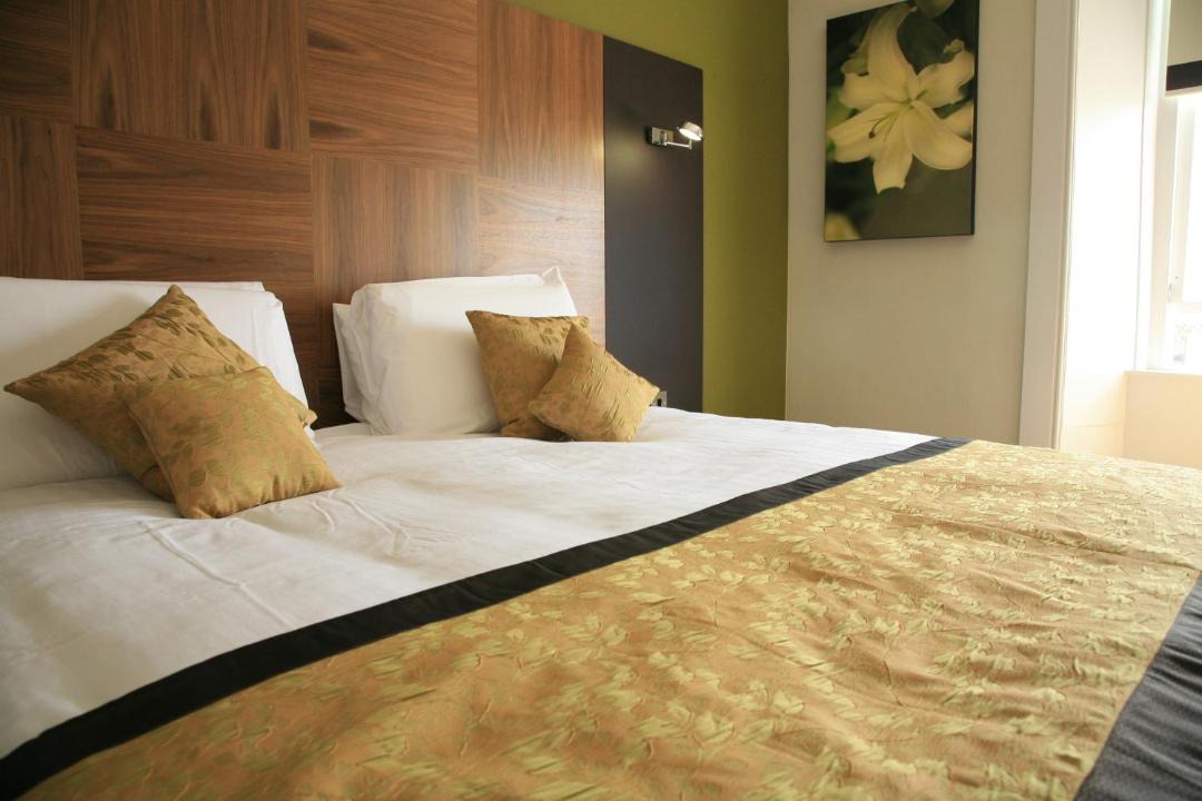 Photo of Bedroom in Kelvinbridge