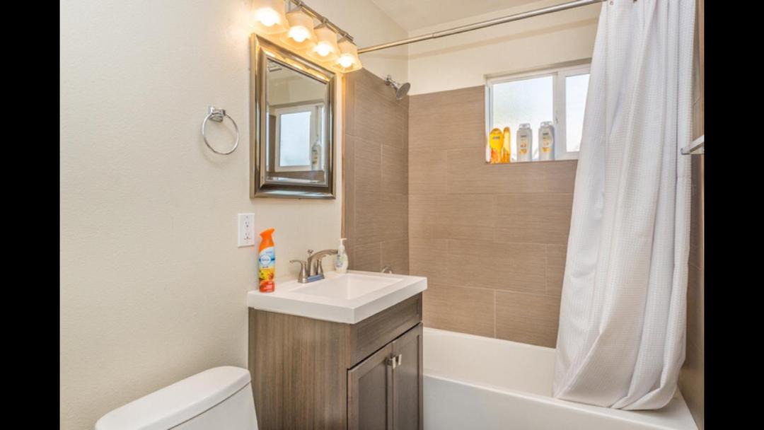 Photo of Bathroom in Rancho Oakey