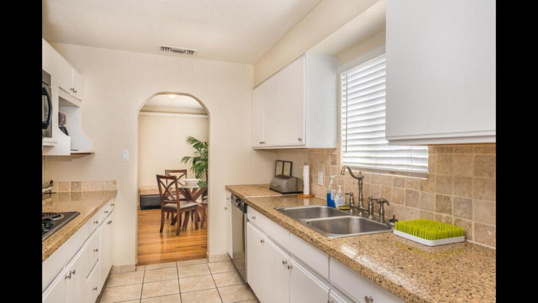Photo of Kitchen in Rancho Oakey